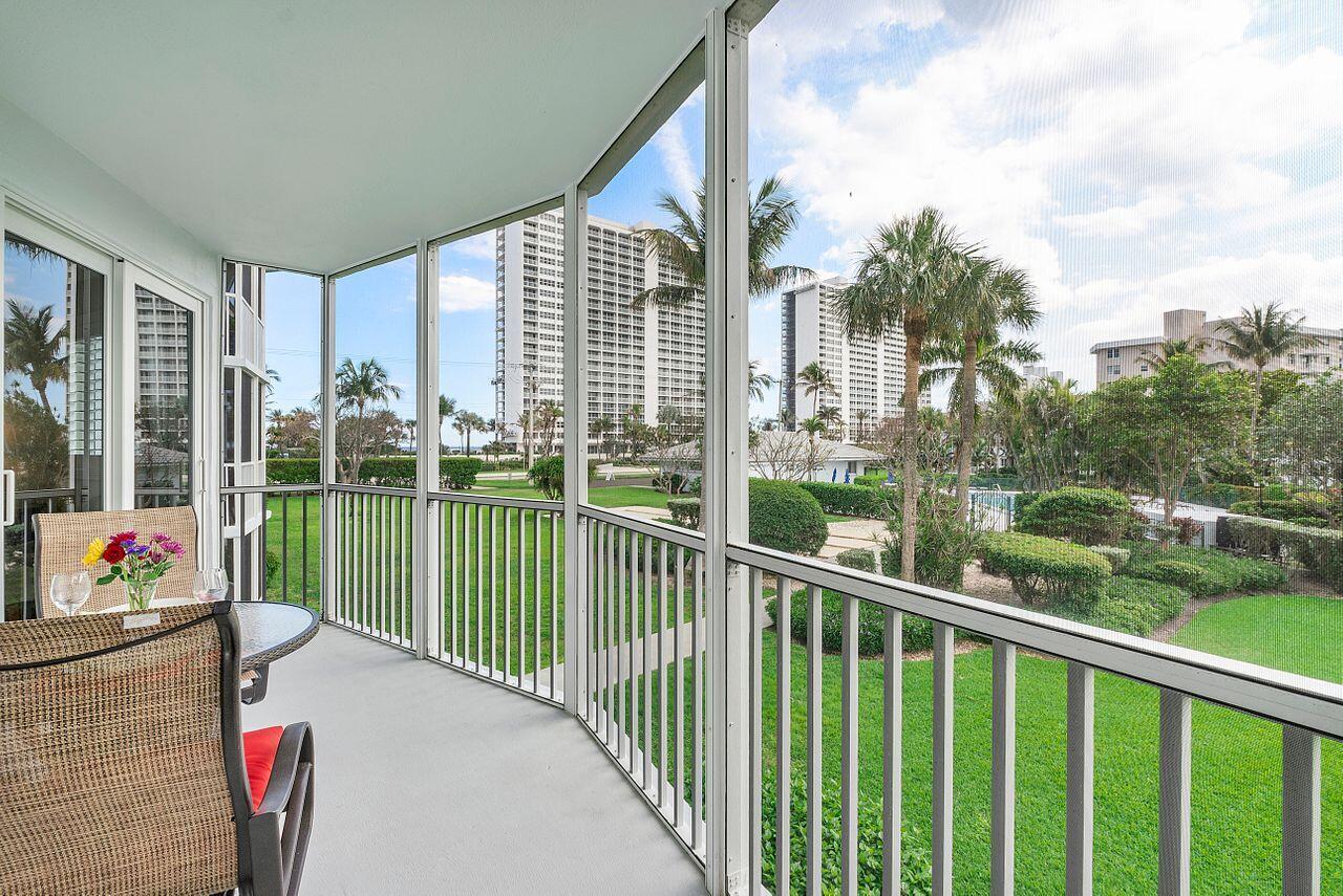 2700 Banyan Road 25c