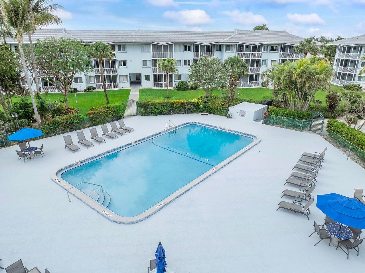 2700 Banyan Road 25c