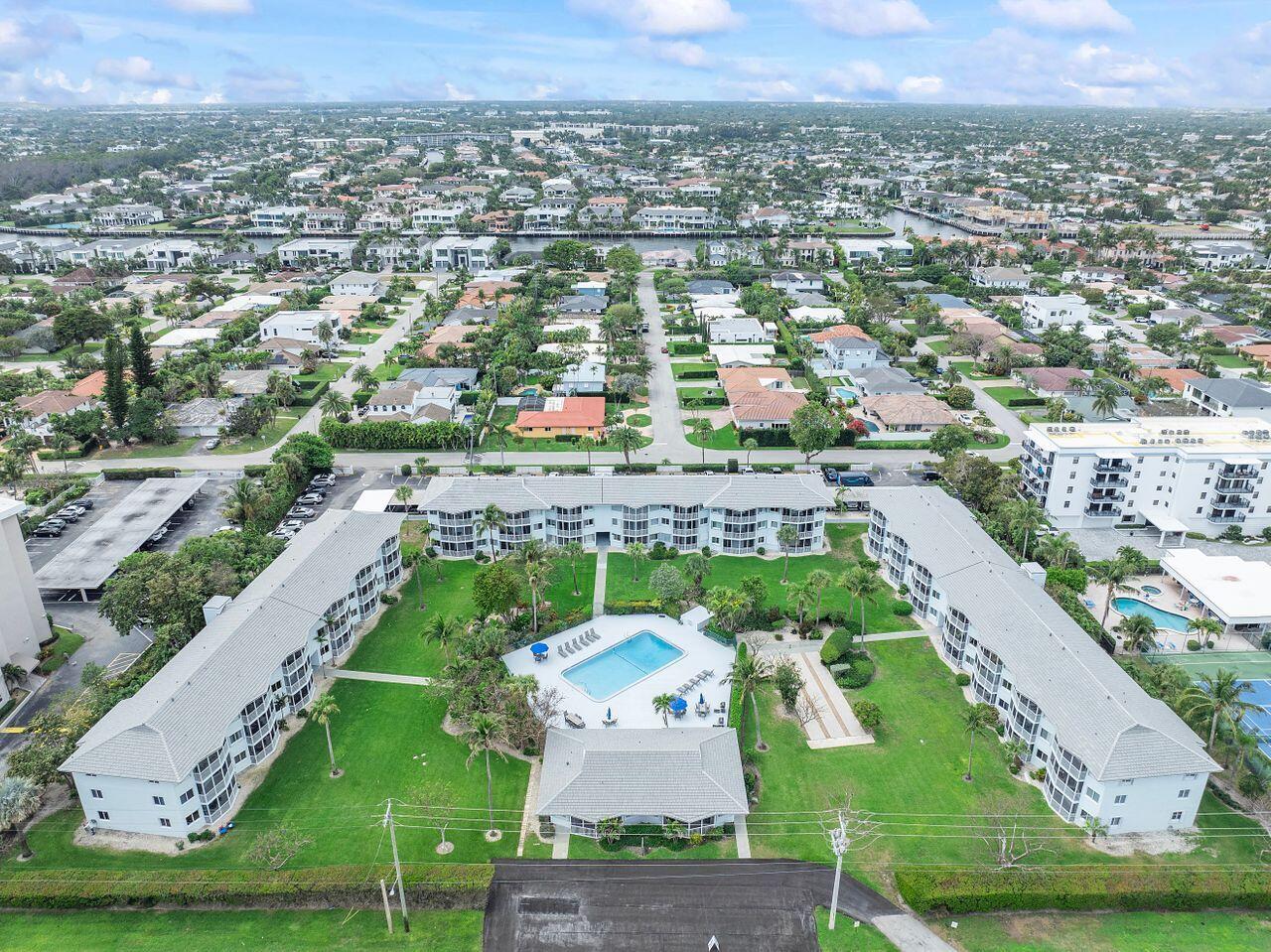 2700 Banyan Road 25c