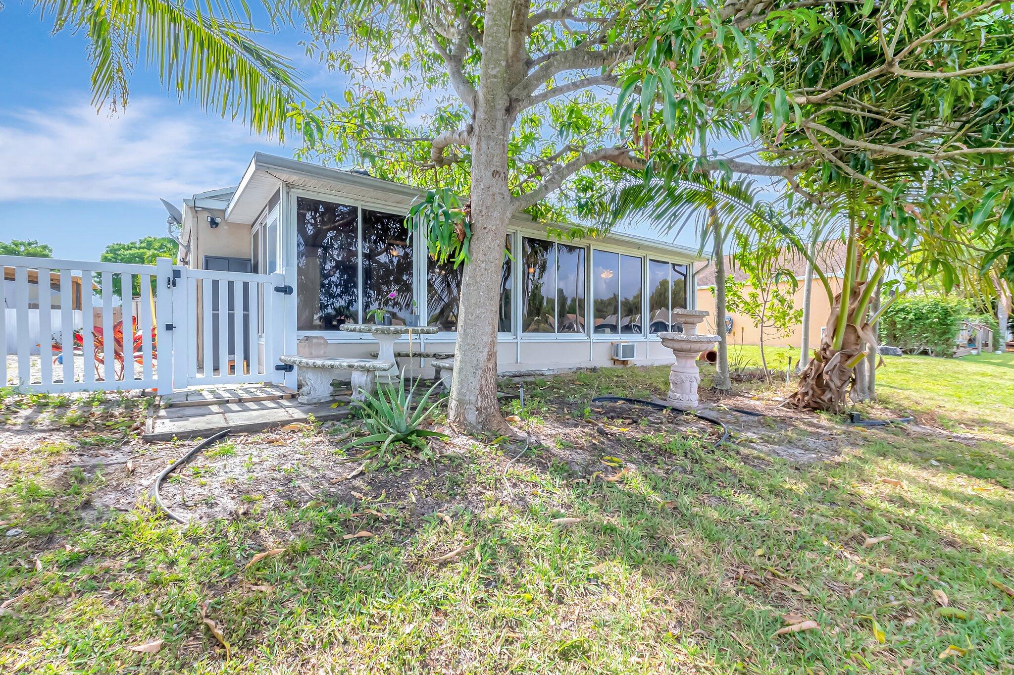 54 Buxton Lane