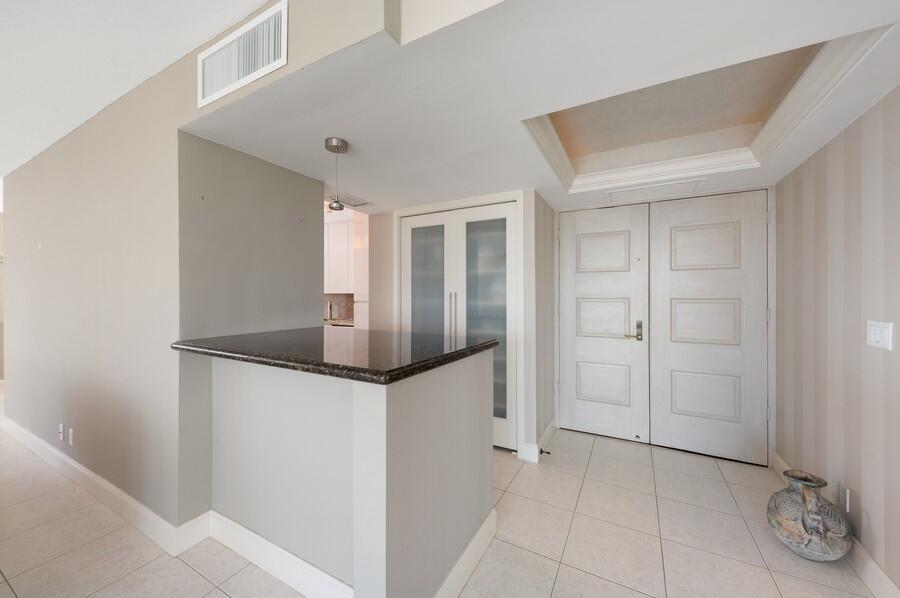 2200 S Ocean Boulevard 401