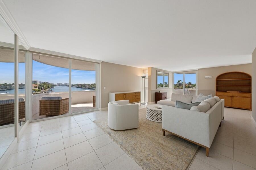 2200 S Ocean Boulevard 401