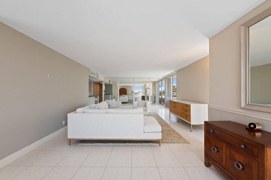 2200 S Ocean Boulevard 401