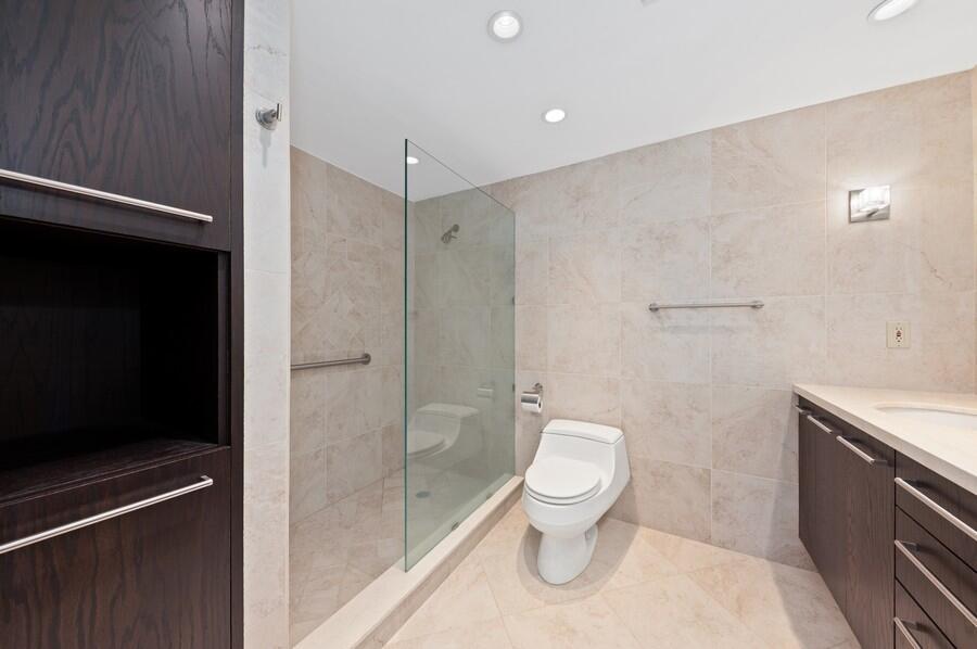 2200 S Ocean Boulevard 401