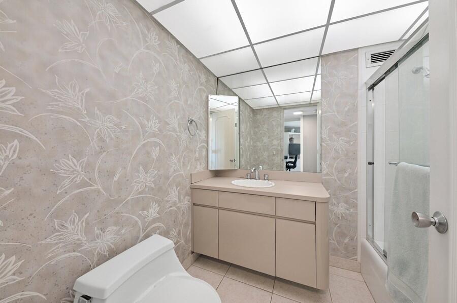 2200 S Ocean Boulevard 401