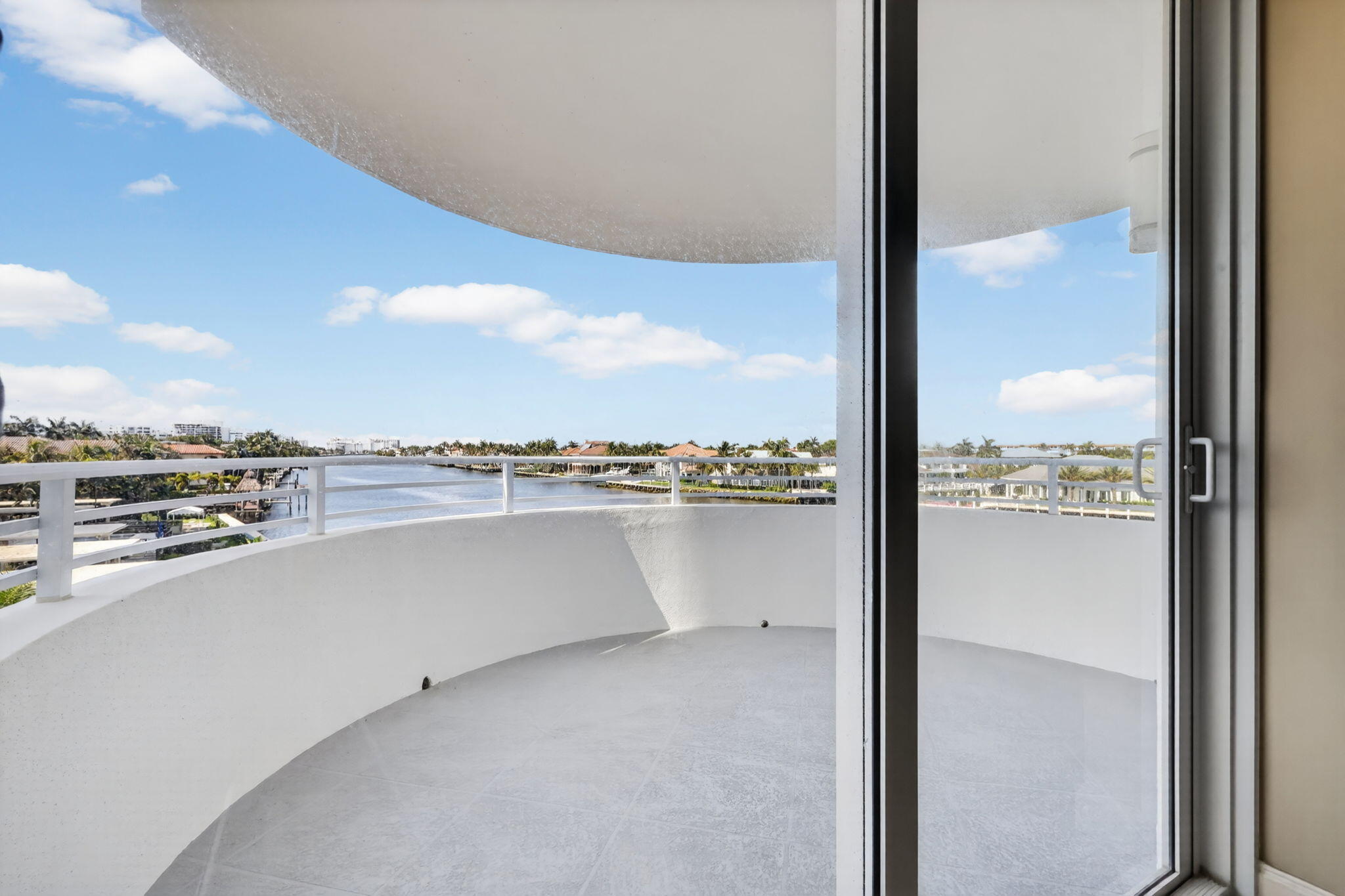 2200 S Ocean Boulevard 401