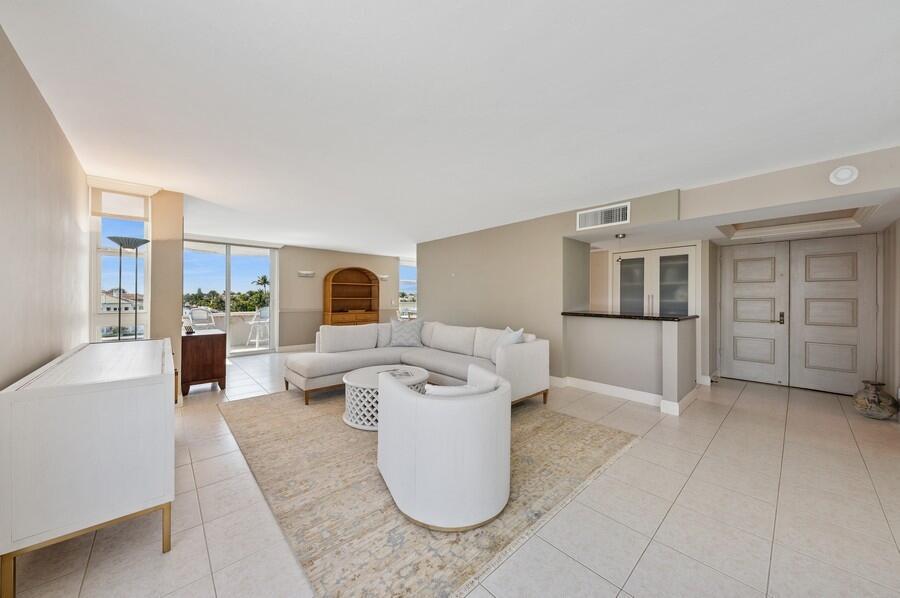 2200 S Ocean Boulevard 401