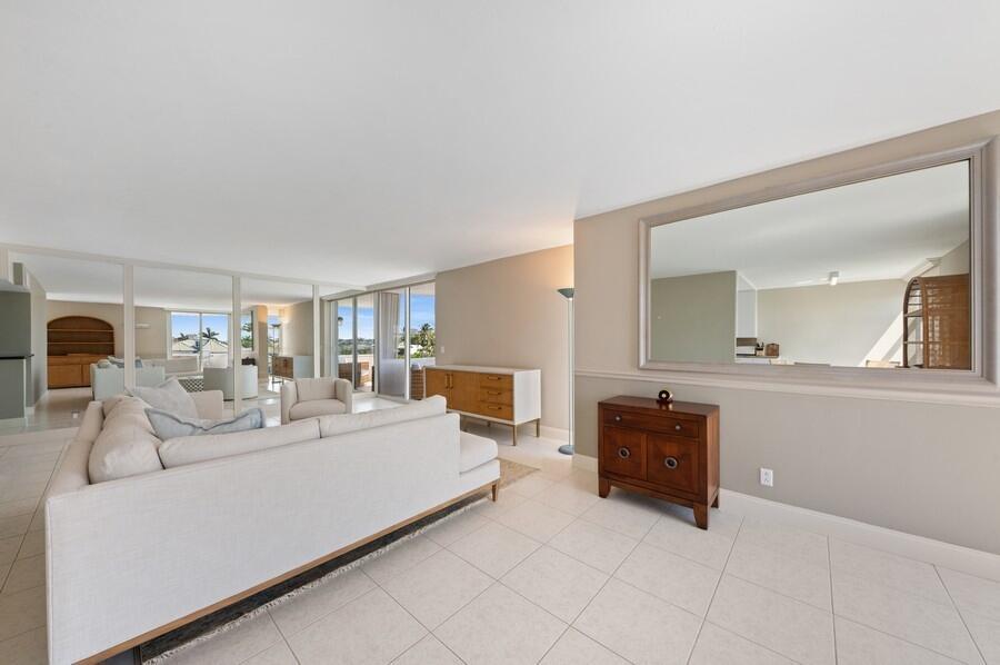 2200 S Ocean Boulevard 401