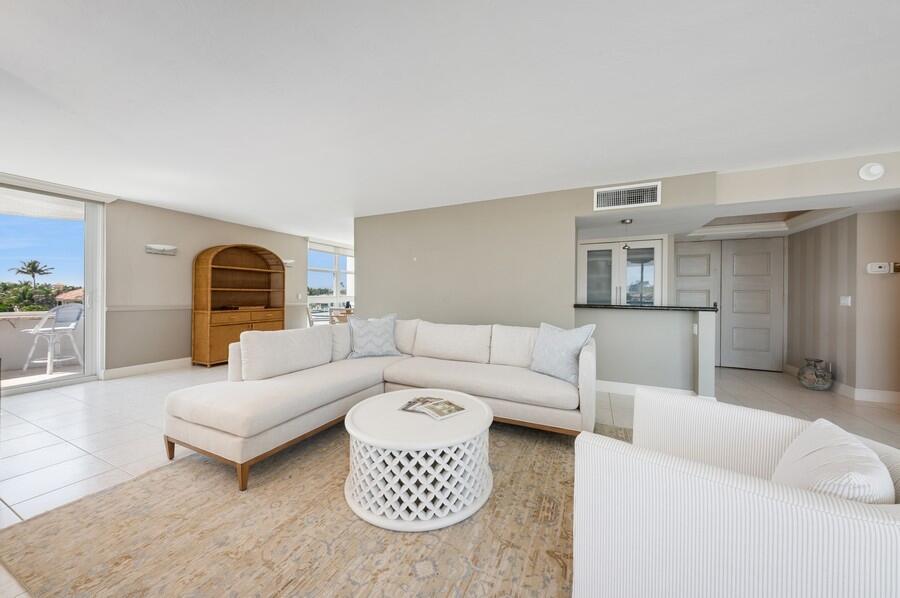 2200 S Ocean Boulevard 401