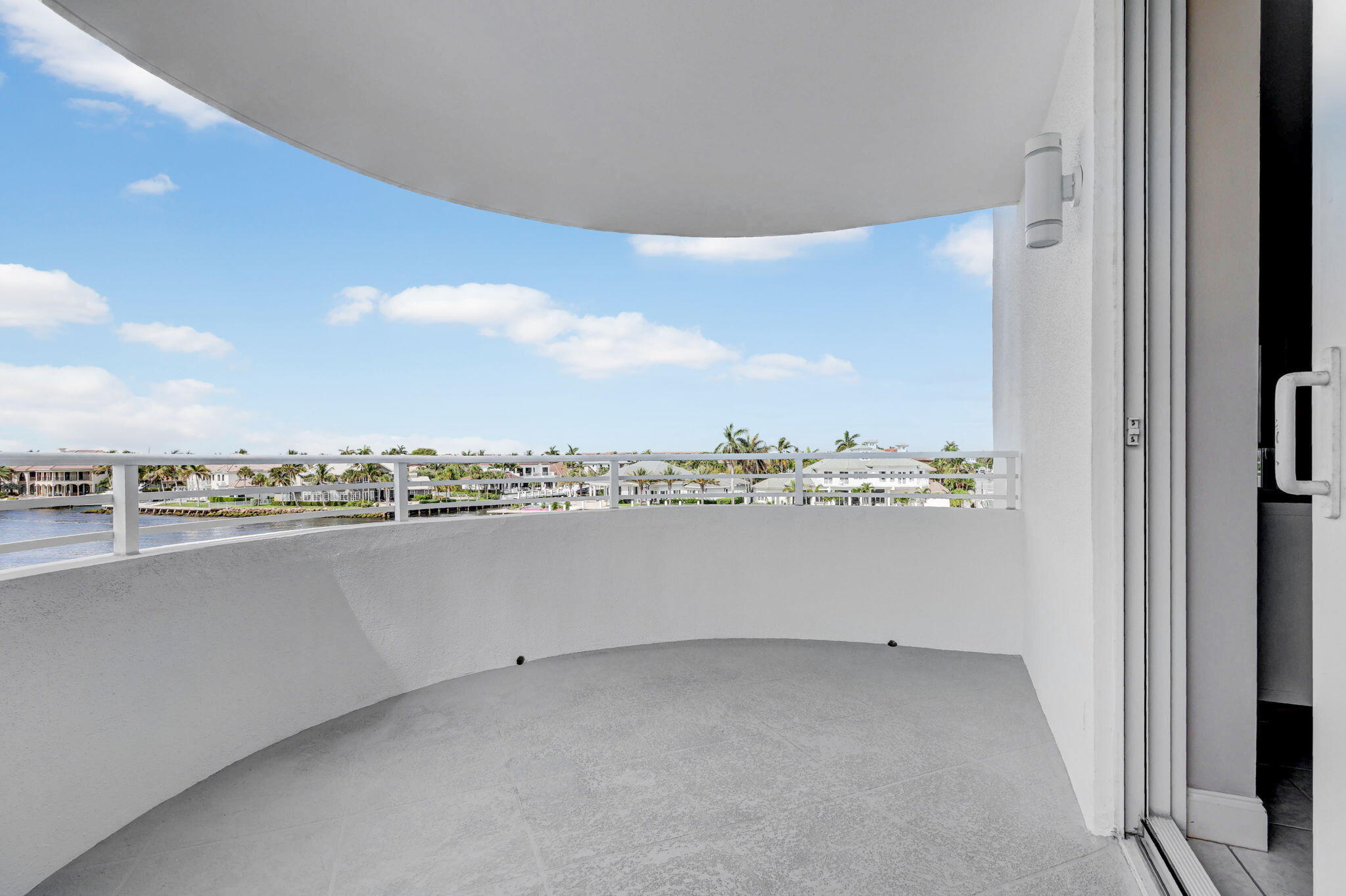 2200 S Ocean Boulevard 401