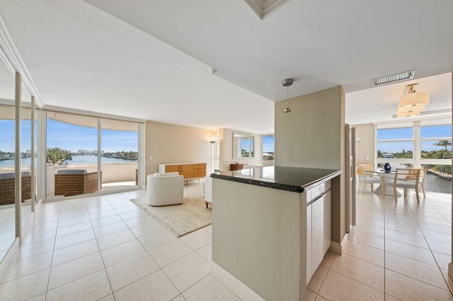 2200 S Ocean Boulevard 401