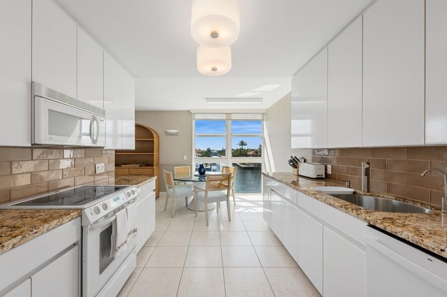 2200 S Ocean Boulevard 401