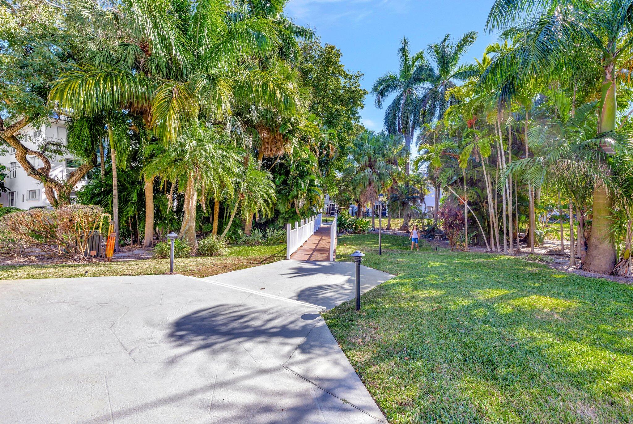 4025 N Federal Highway 314a