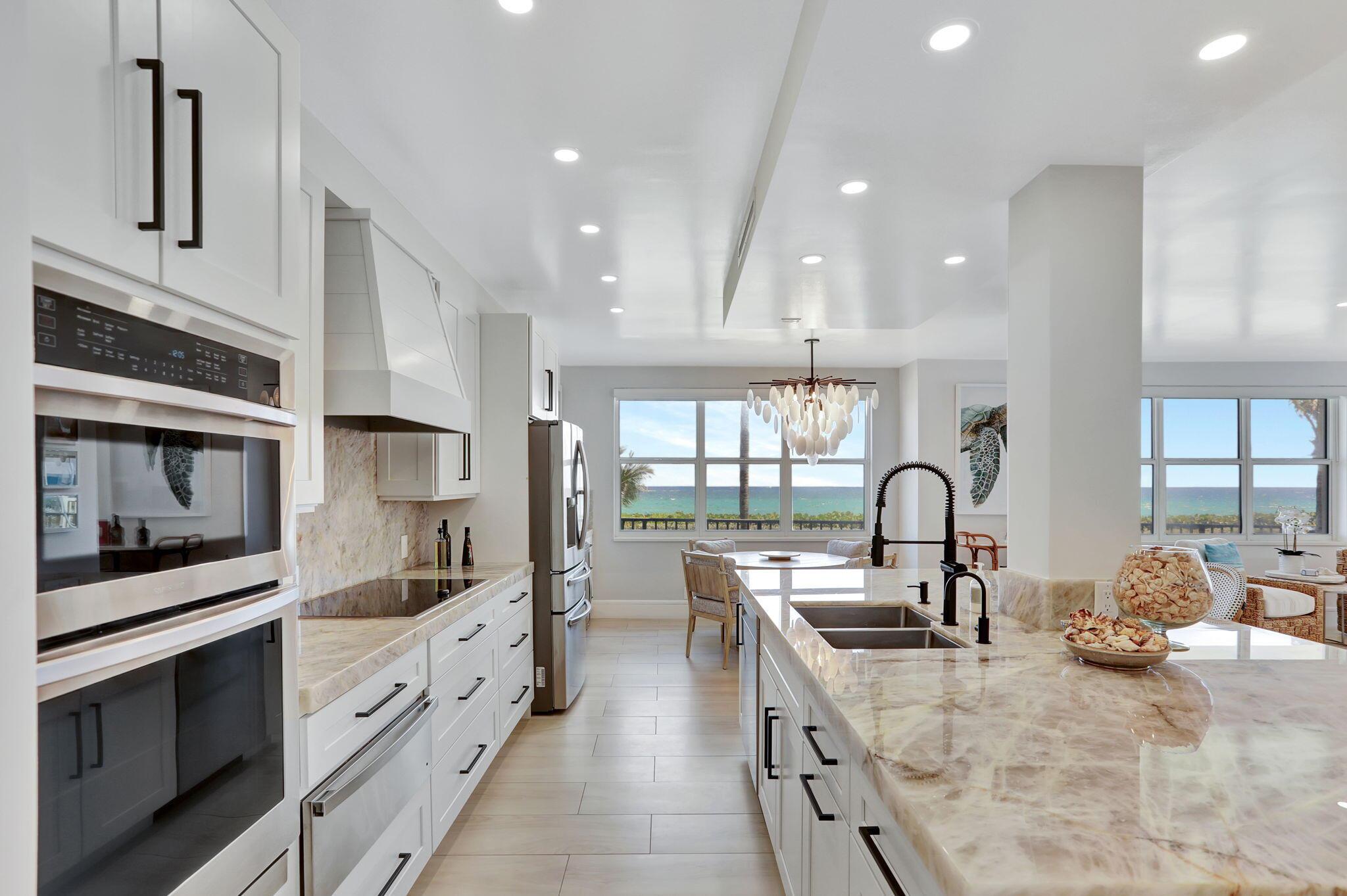 1149 Hillsboro Mile 112 N
