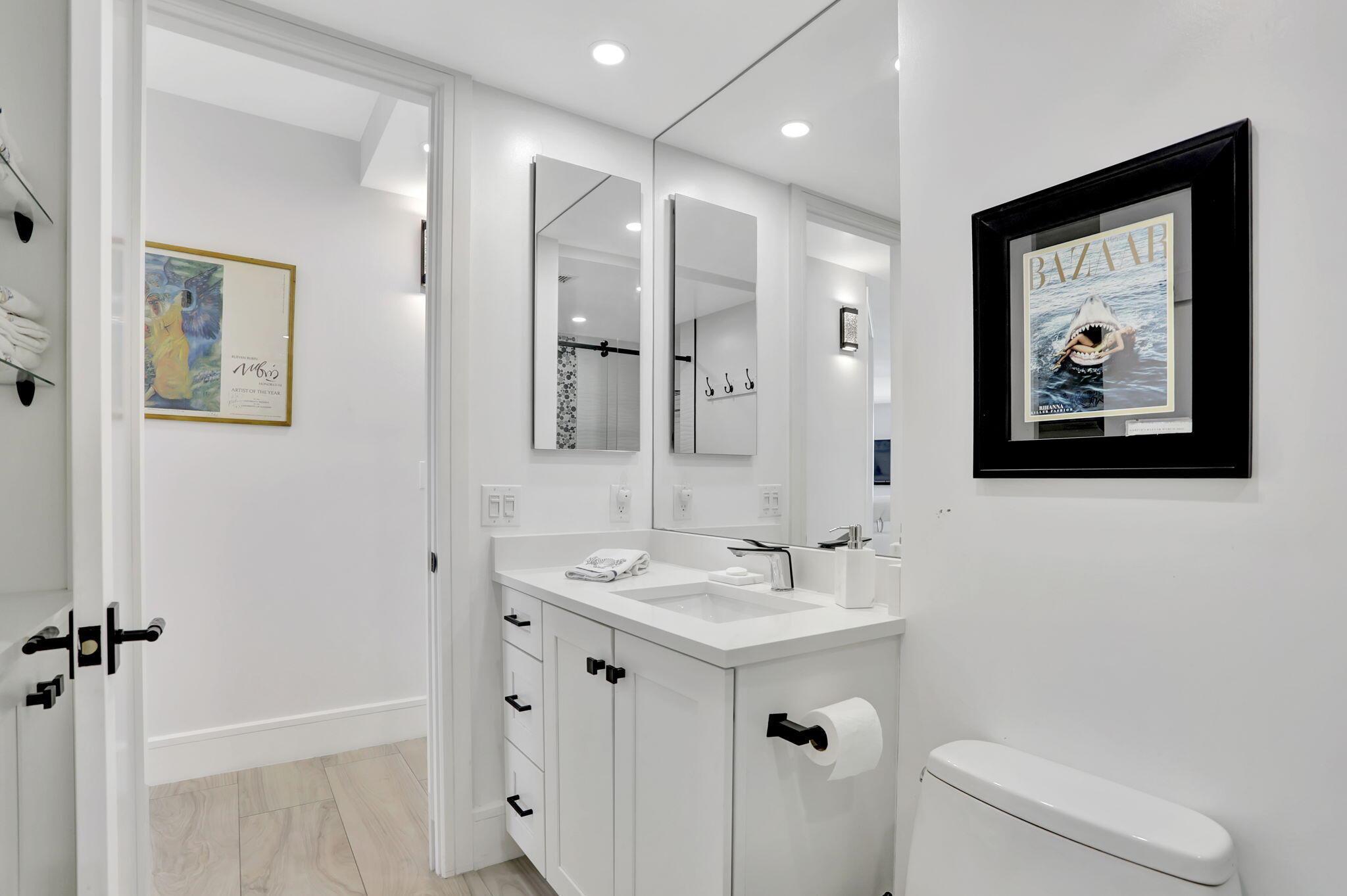 1149 Hillsboro Mile 112 N