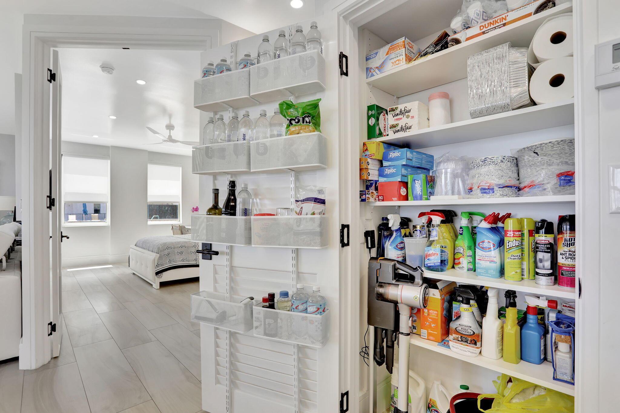 1149 Hillsboro Mile 112 N