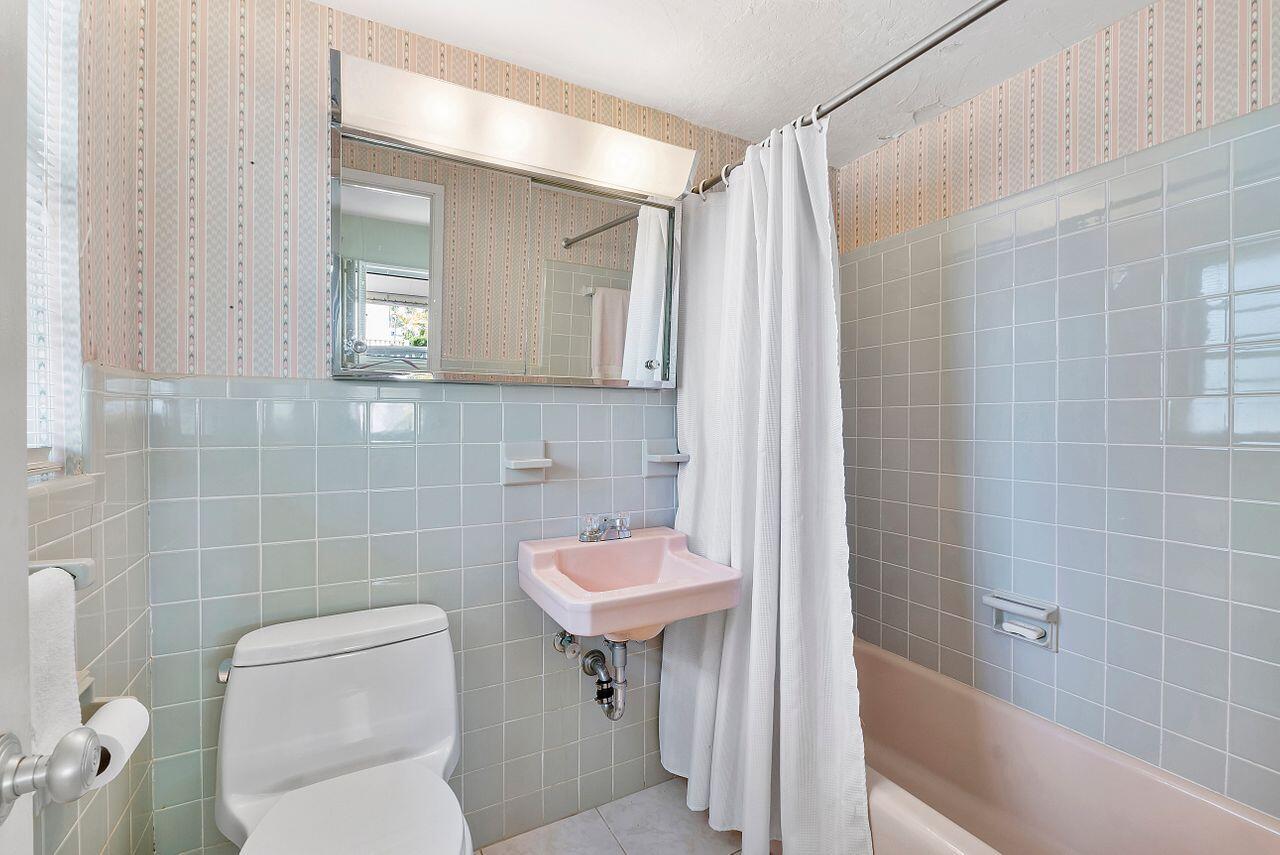 1221 Hillsboro Mile 40a