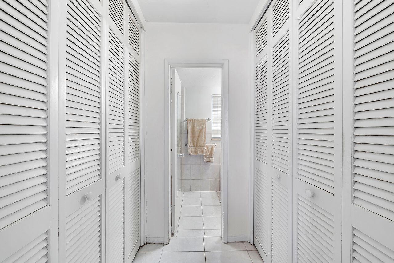 1221 Hillsboro Mile 40a