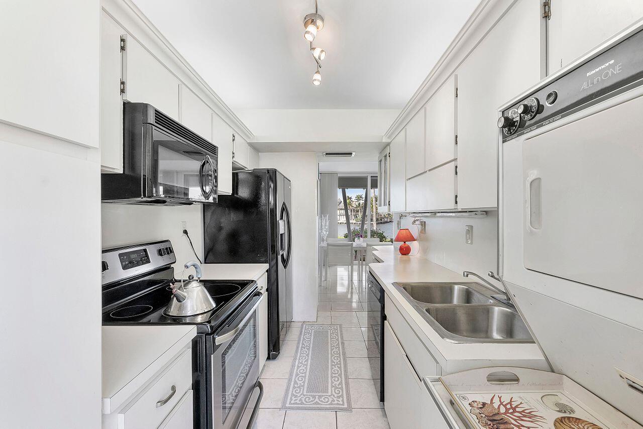 1221 Hillsboro Mile 40a