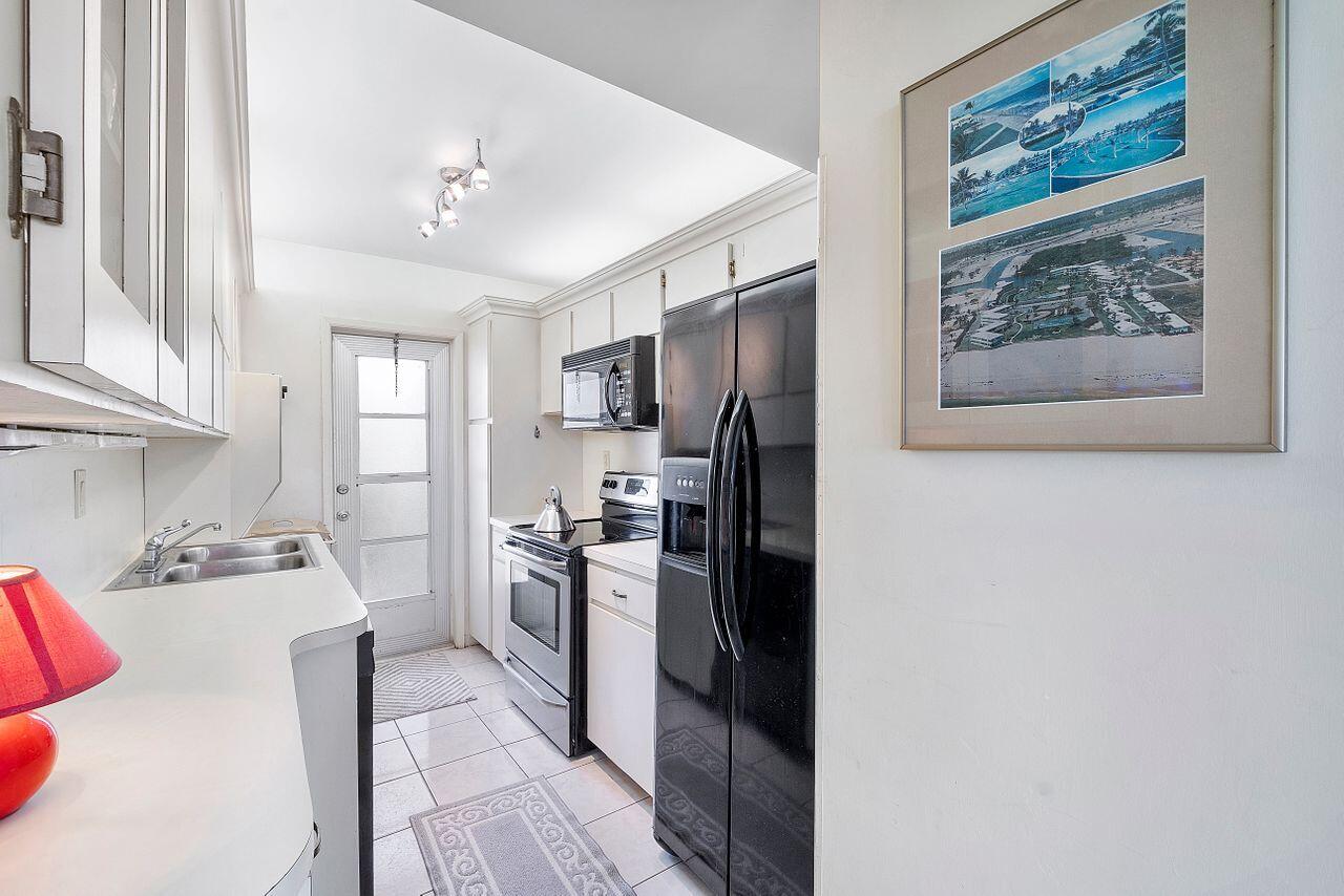 1221 Hillsboro Mile 40a