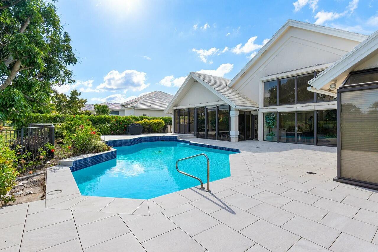 4869 Tallowwood Lane