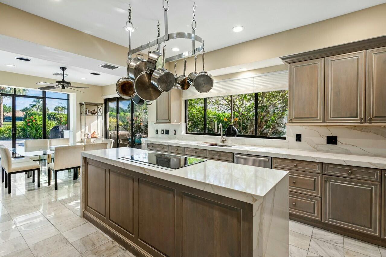 4869 Tallowwood Lane