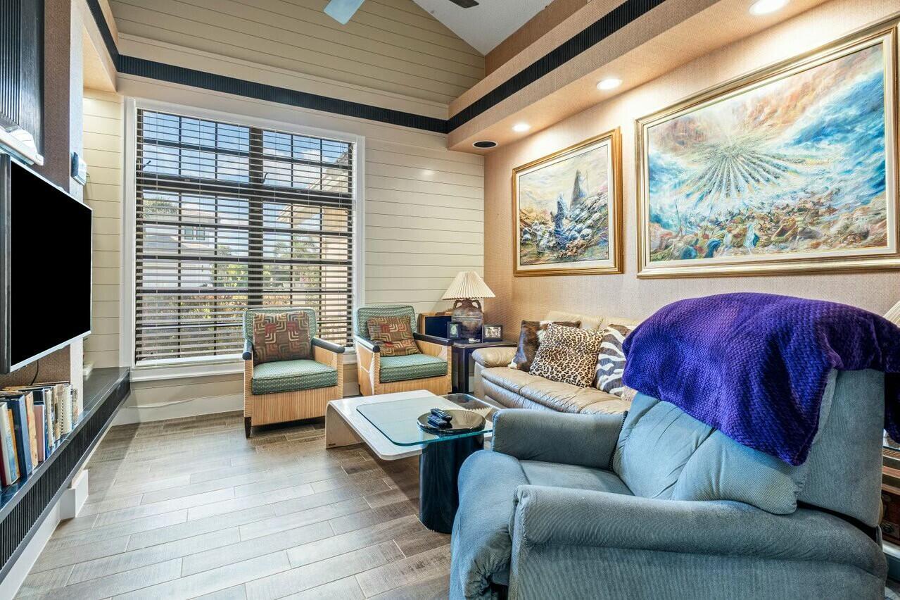 4869 Tallowwood Lane