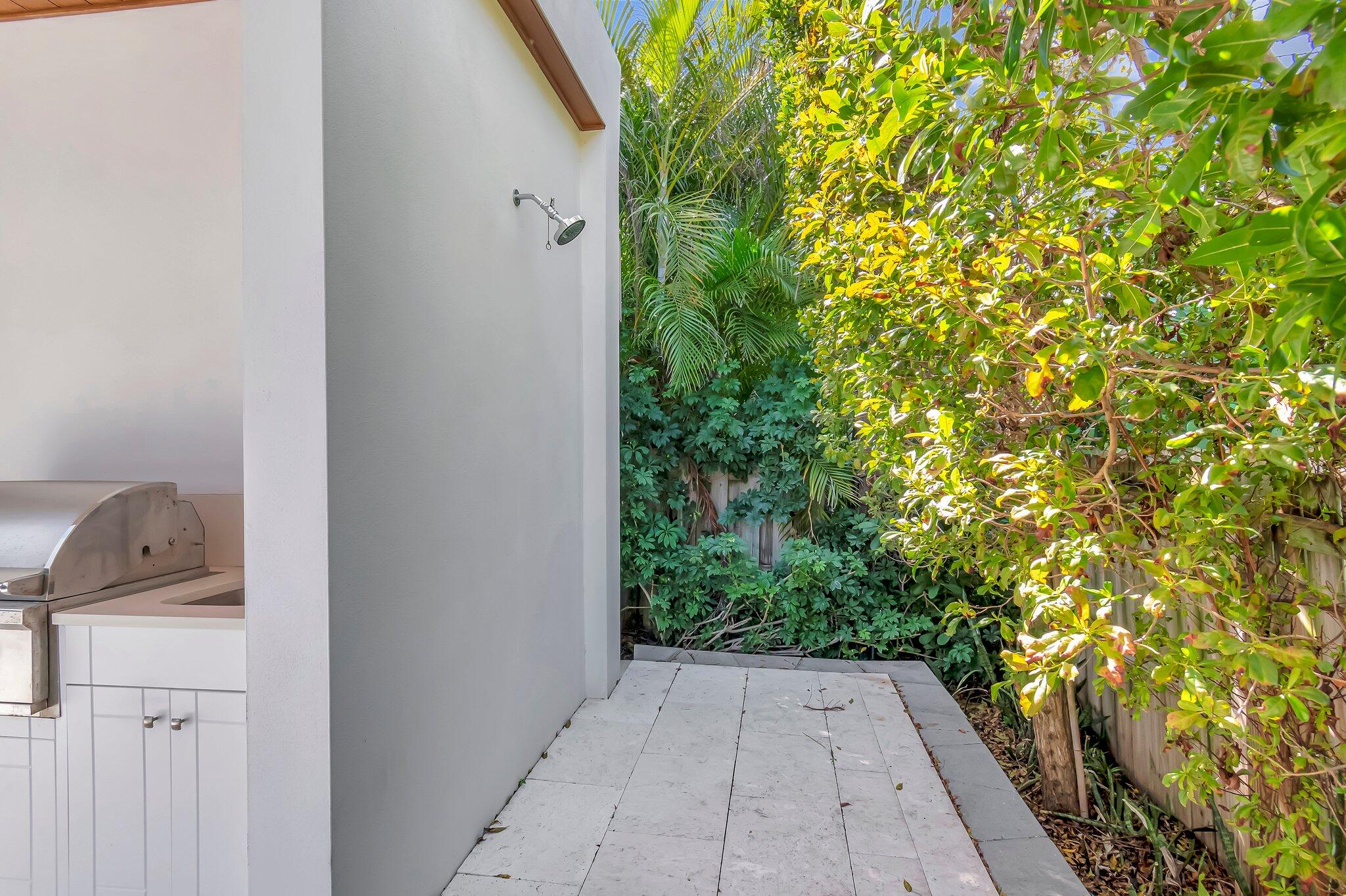 811 Granada Drive