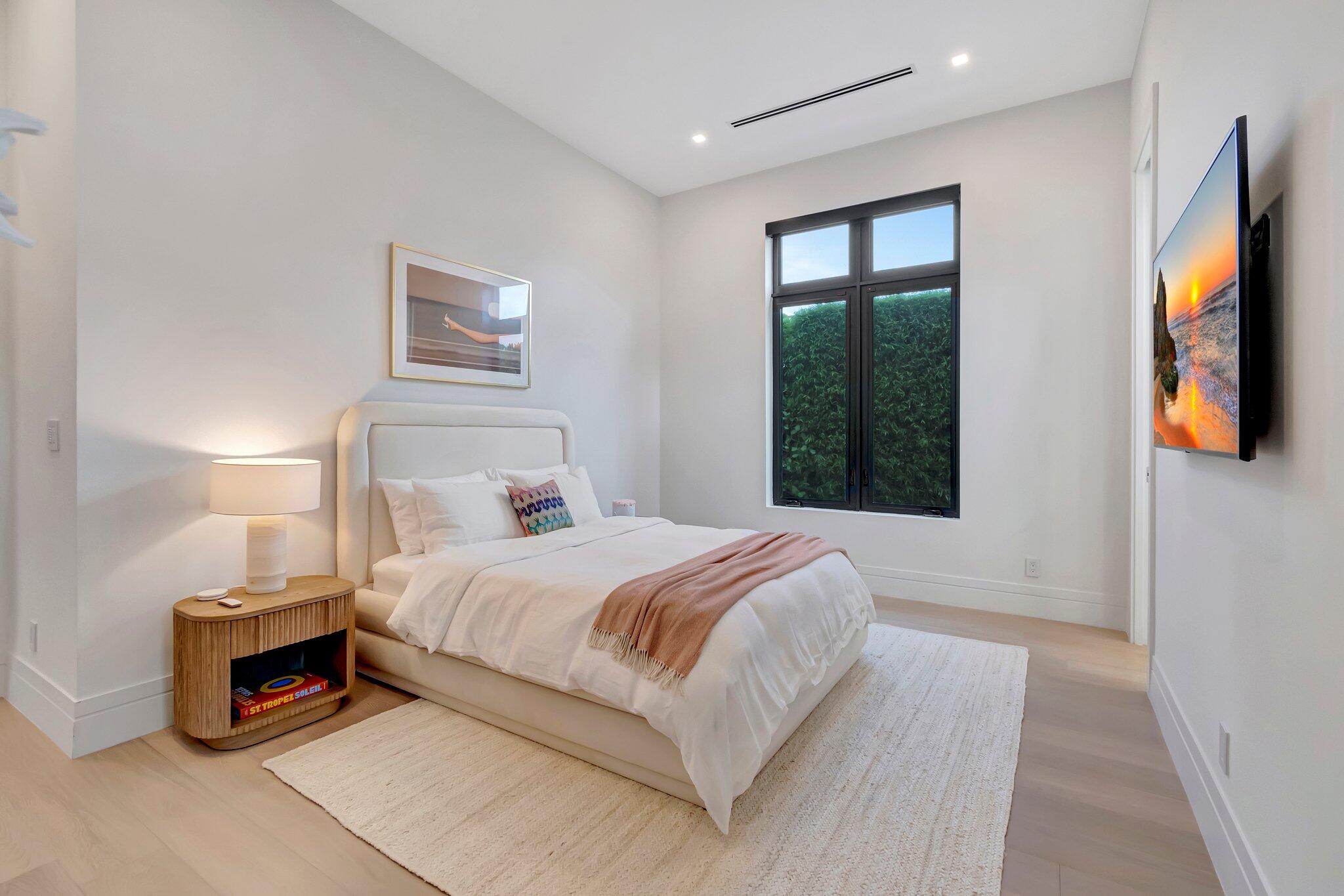811 Granada Drive