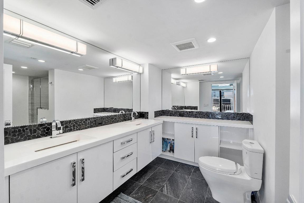 2917 S Ocean Boulevard 905