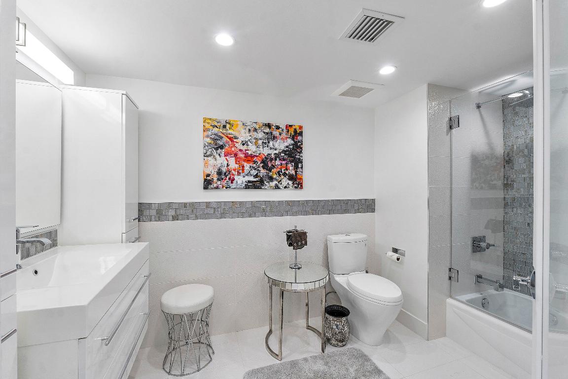 2917 S Ocean Boulevard 905