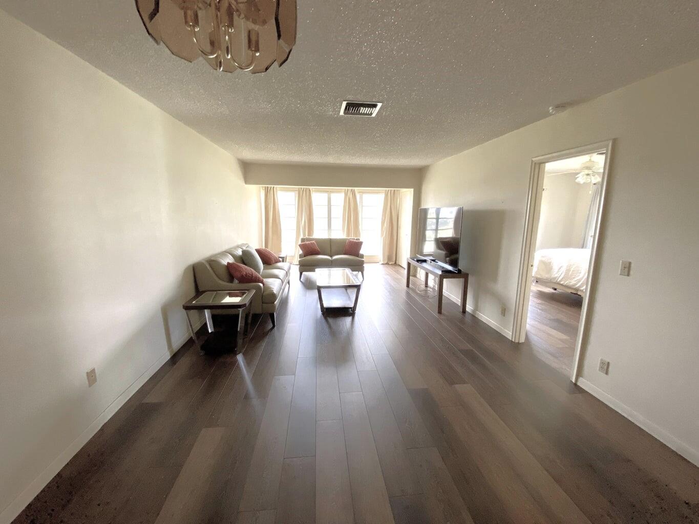 1121 Cactus Terrace 204