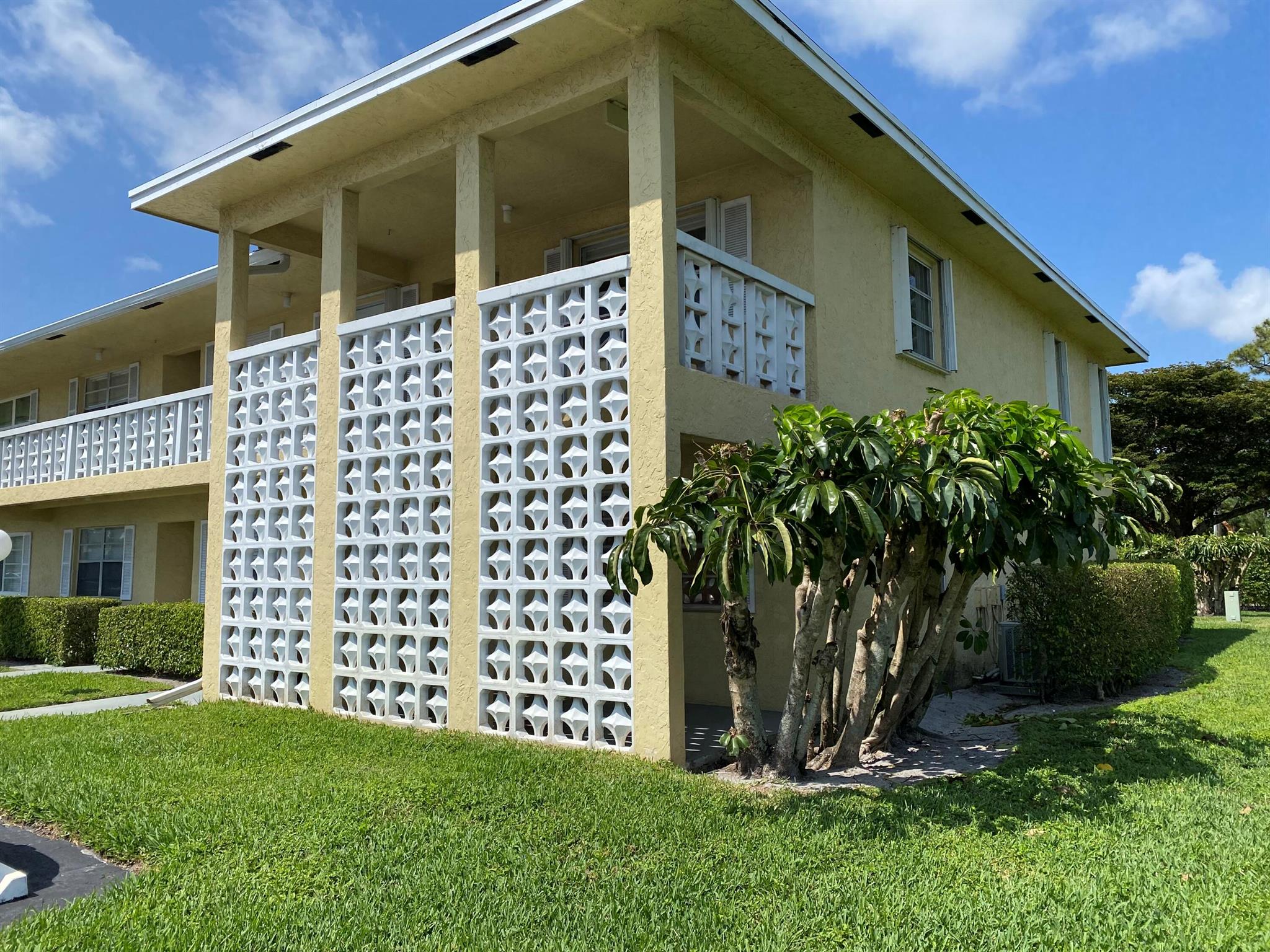 1121 Cactus Terrace 204