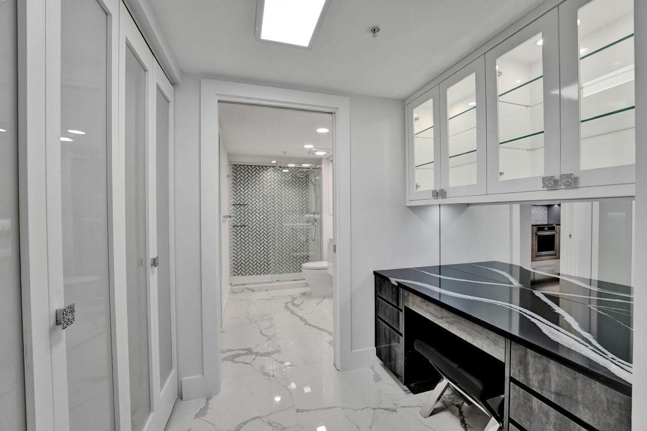 99 SE Mizner Boulevard 835