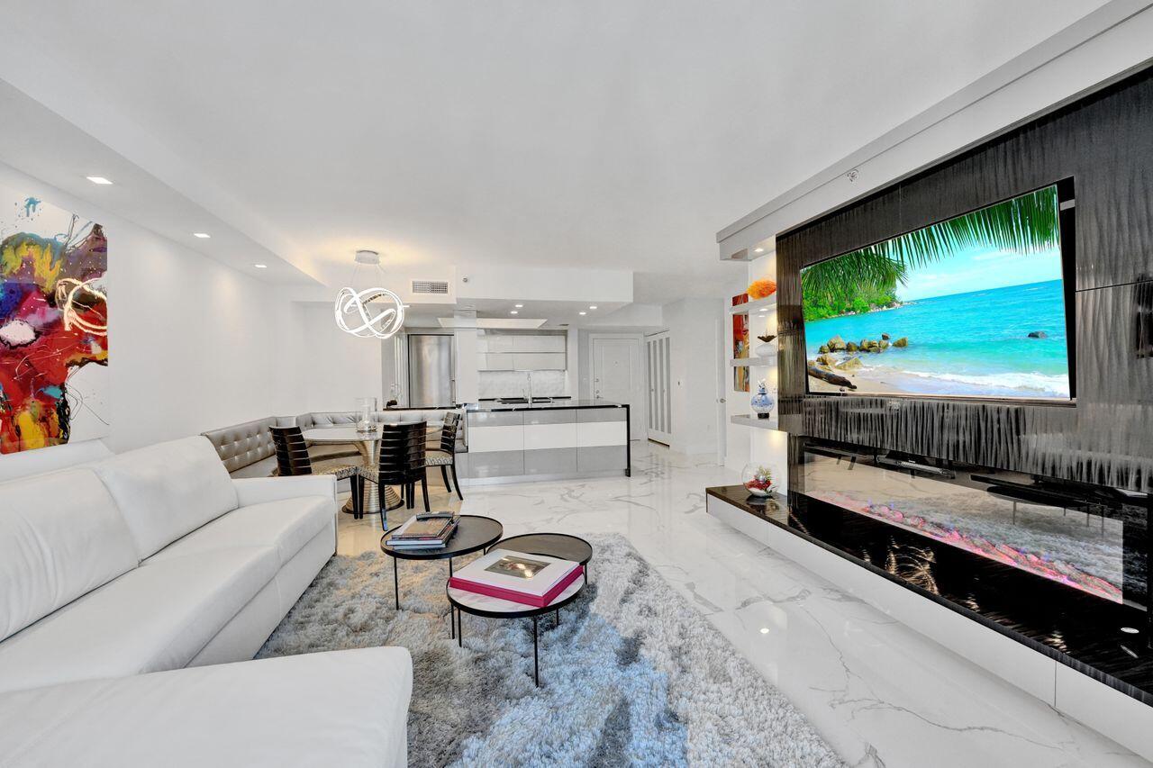 99 SE Mizner Boulevard 835