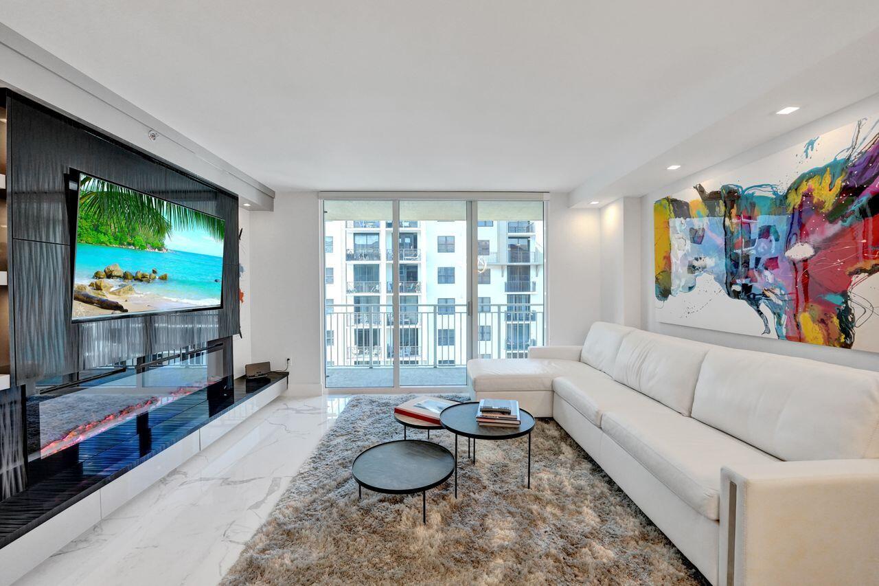 99 SE Mizner Boulevard 835