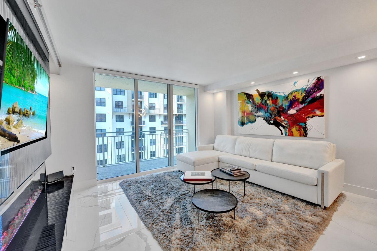 99 SE Mizner Boulevard 835