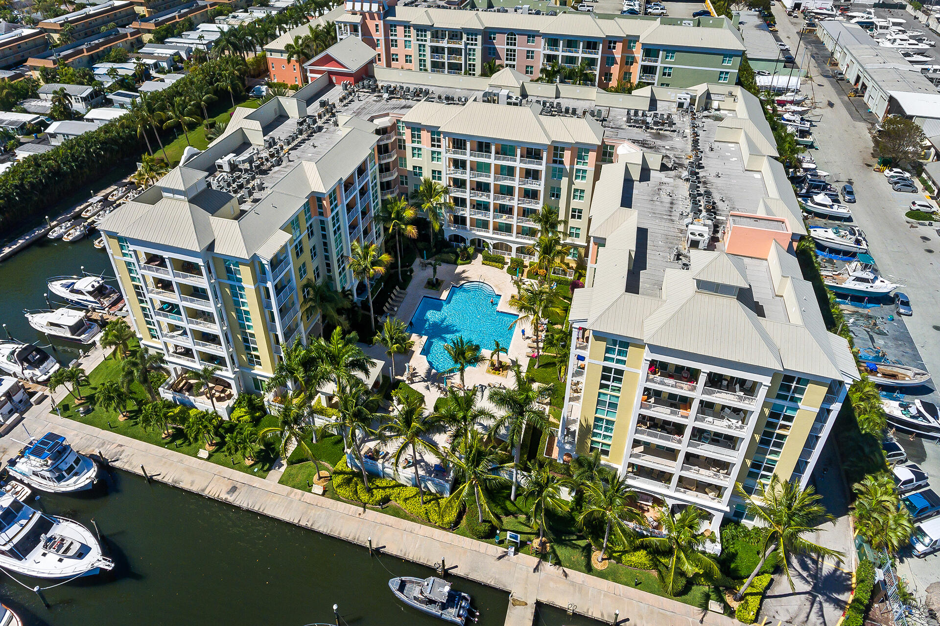 806 E Windward Way 321