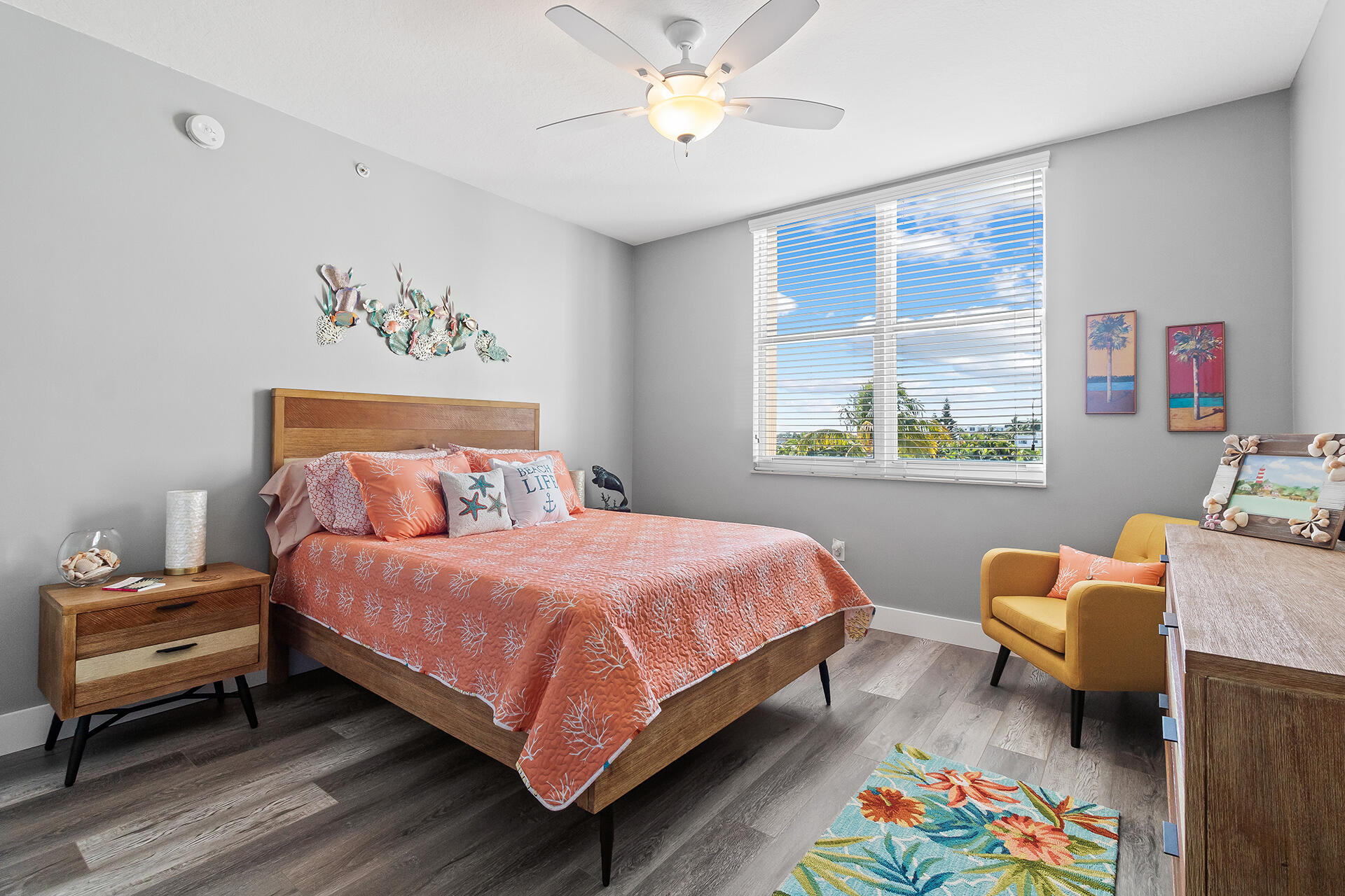 806 E Windward Way 321