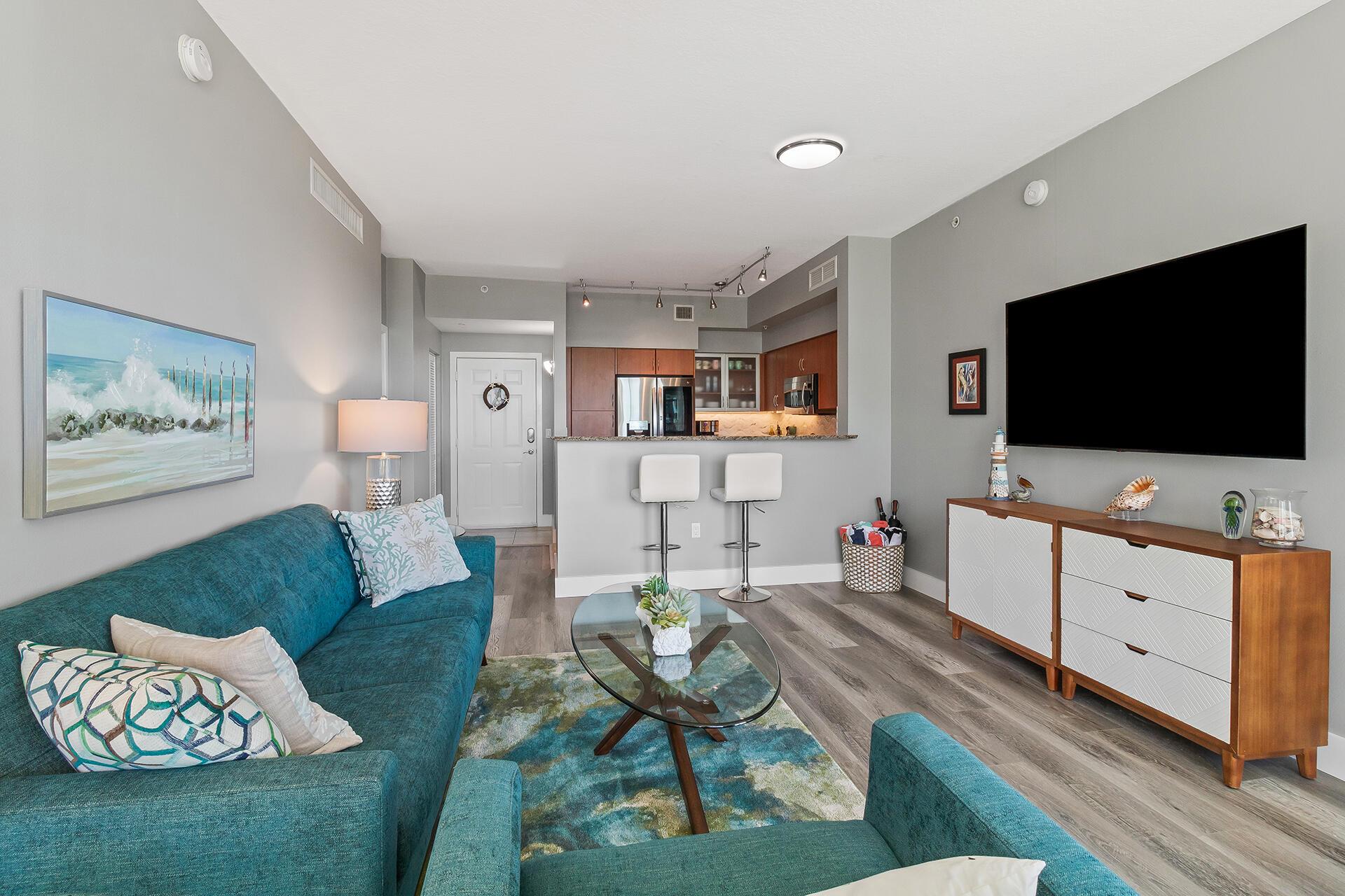 806 E Windward Way 321