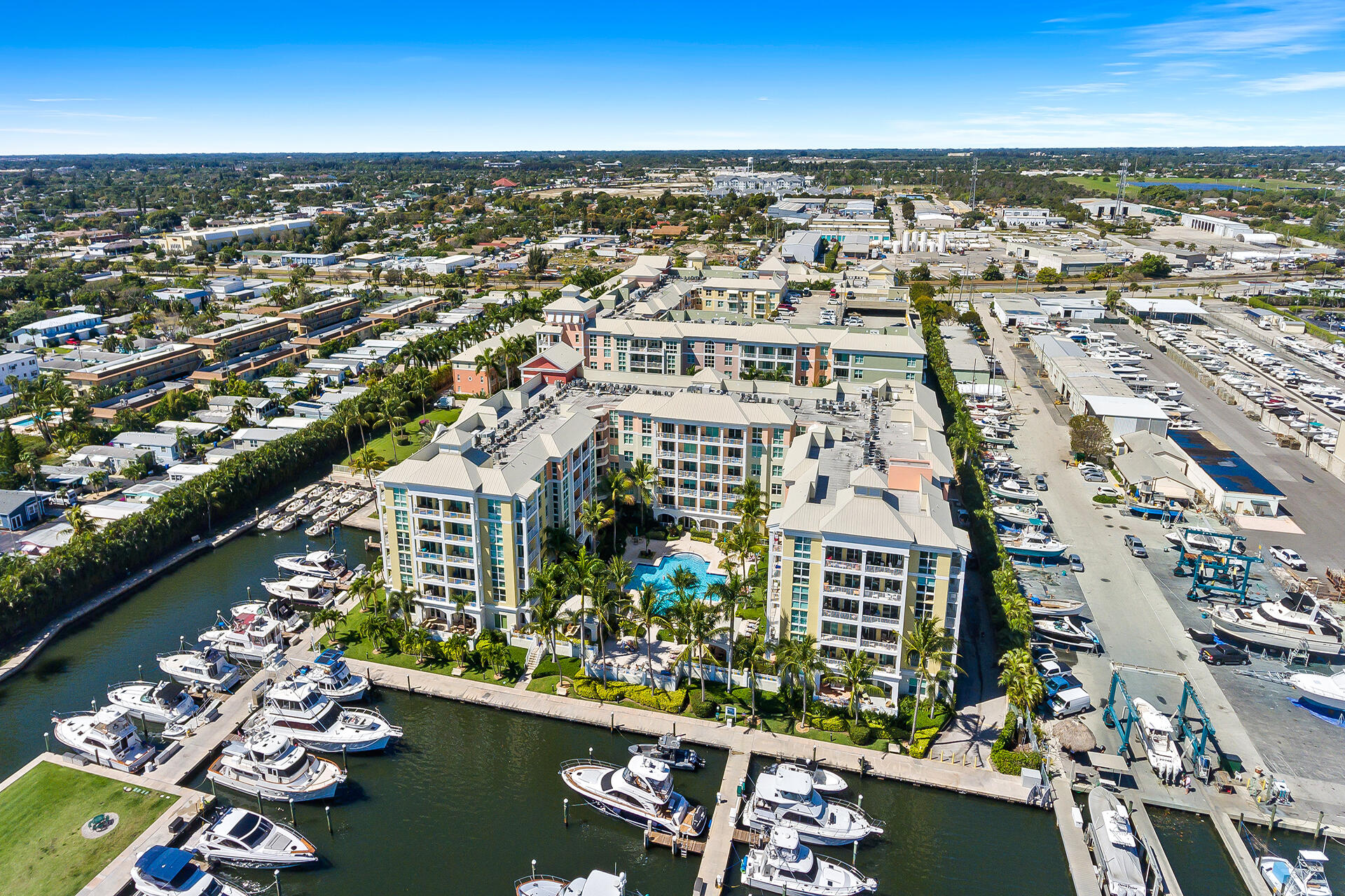 806 E Windward Way 321