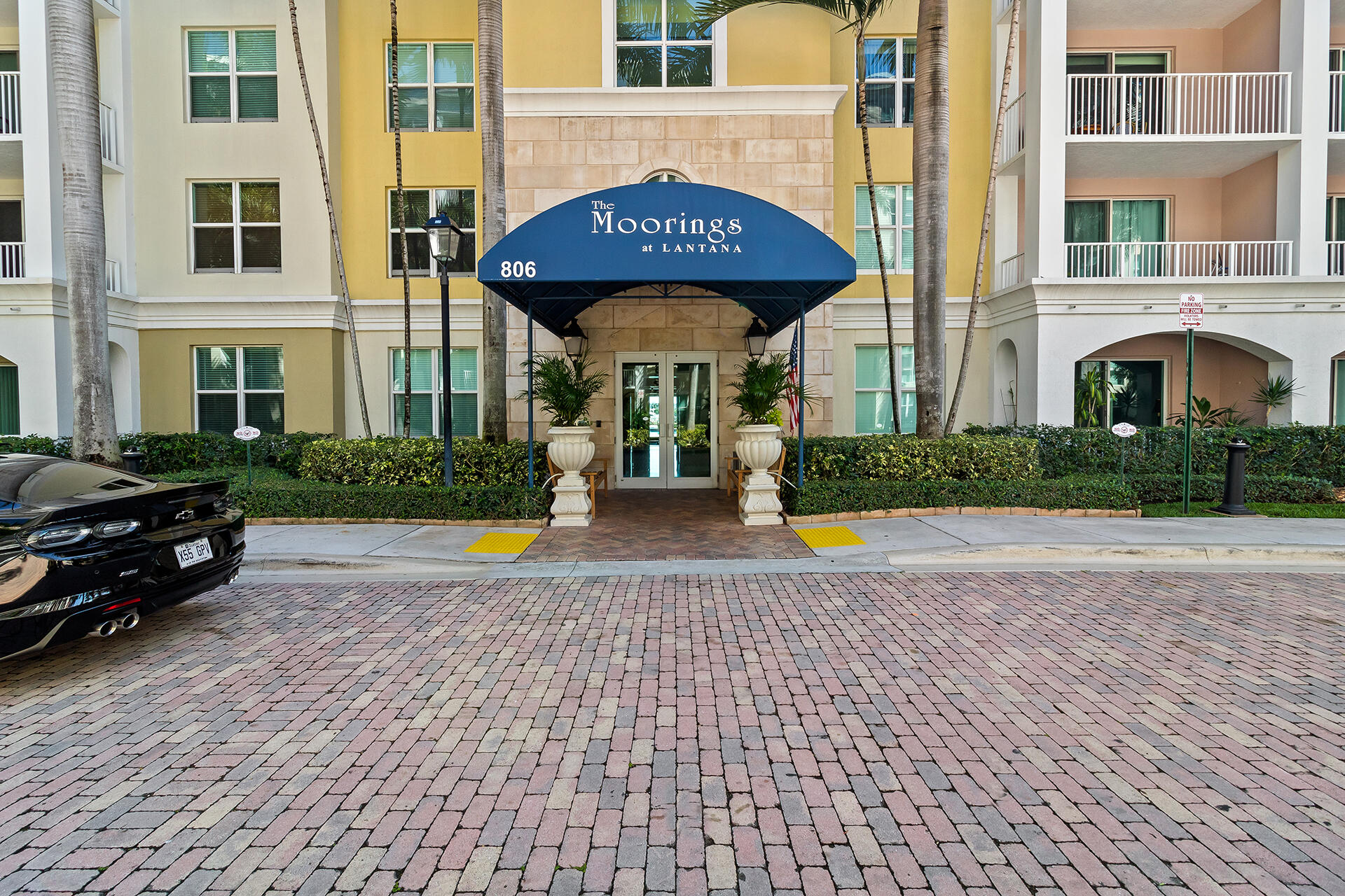 806 E Windward Way 321