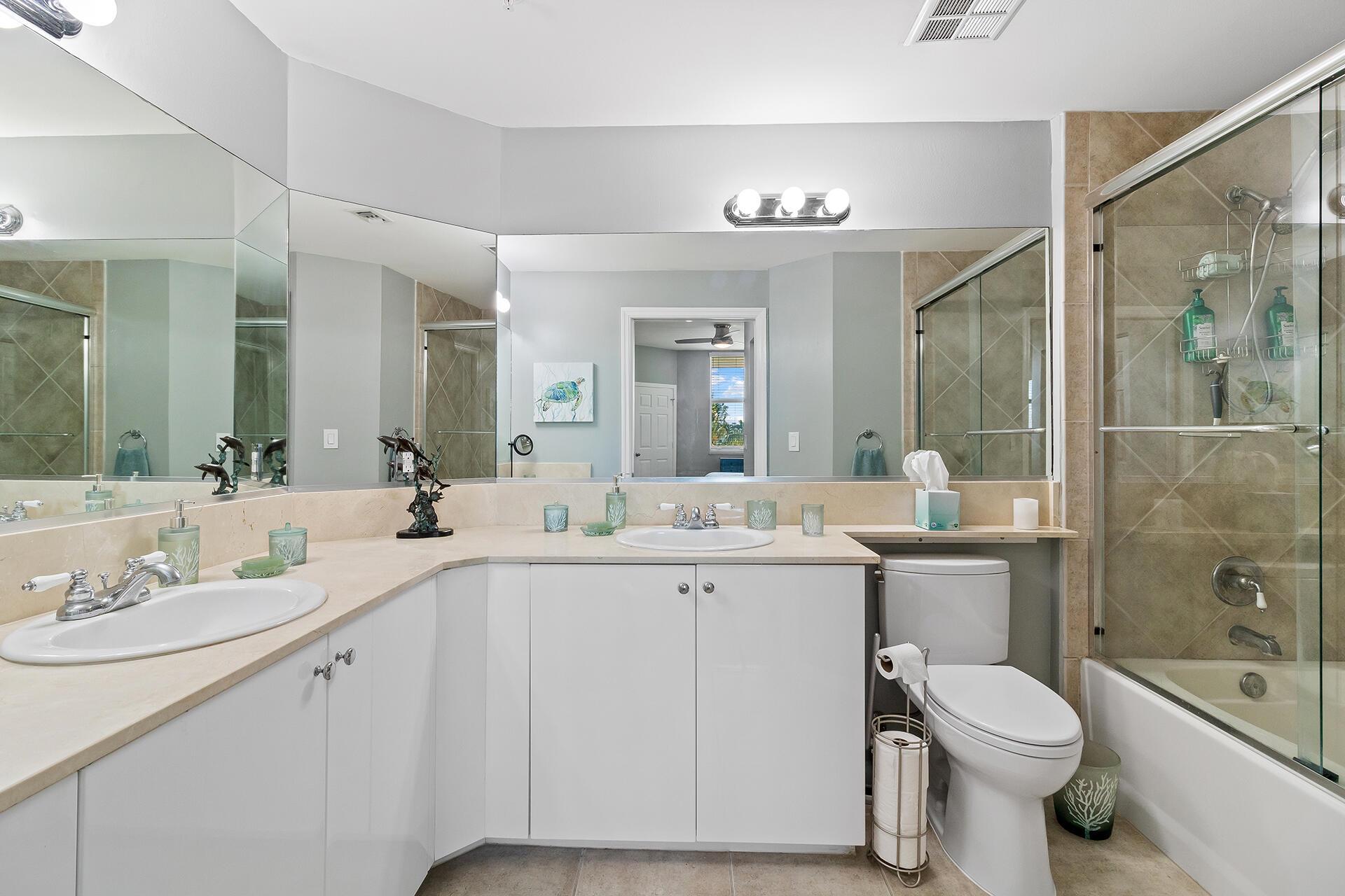 806 E Windward Way 321