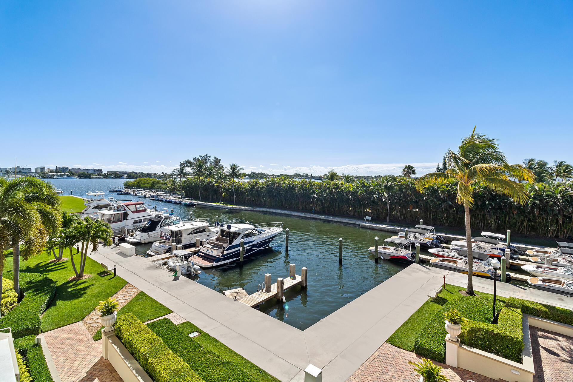 806 E Windward Way 321