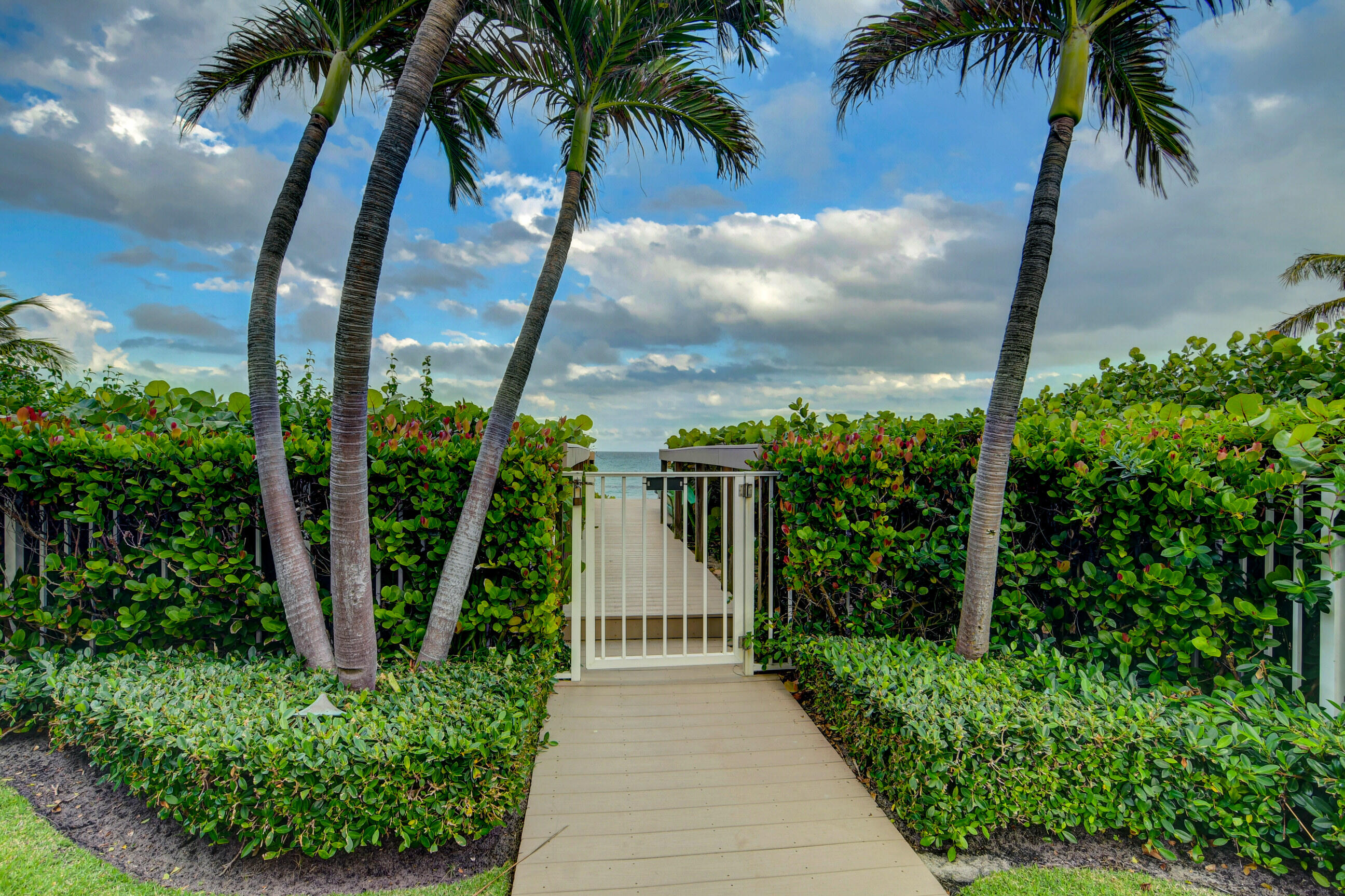 4525 Coquina Road A