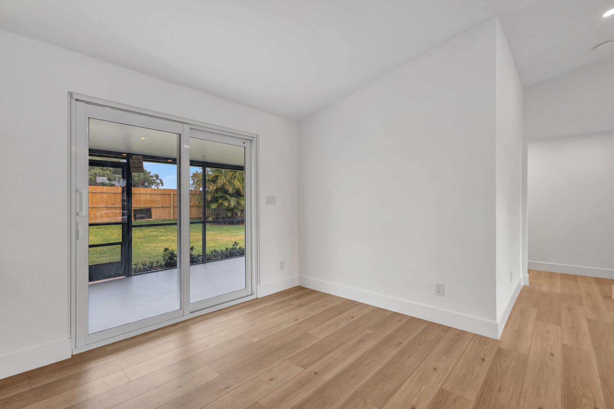 3849 Beresford Road W