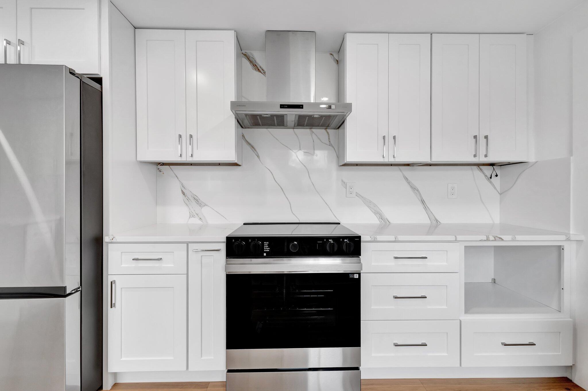 3849 Beresford Road W