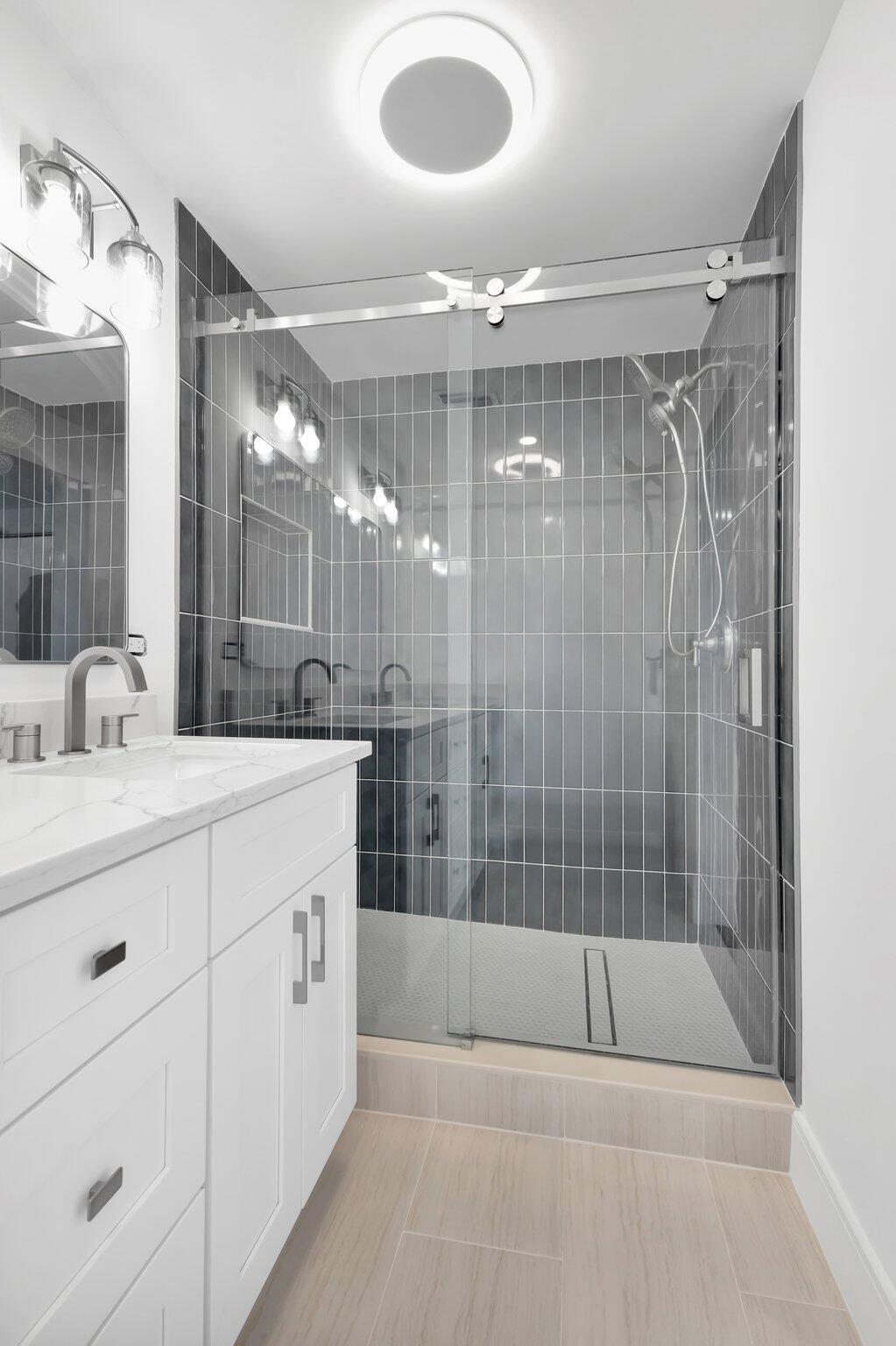 3849 Beresford Road W