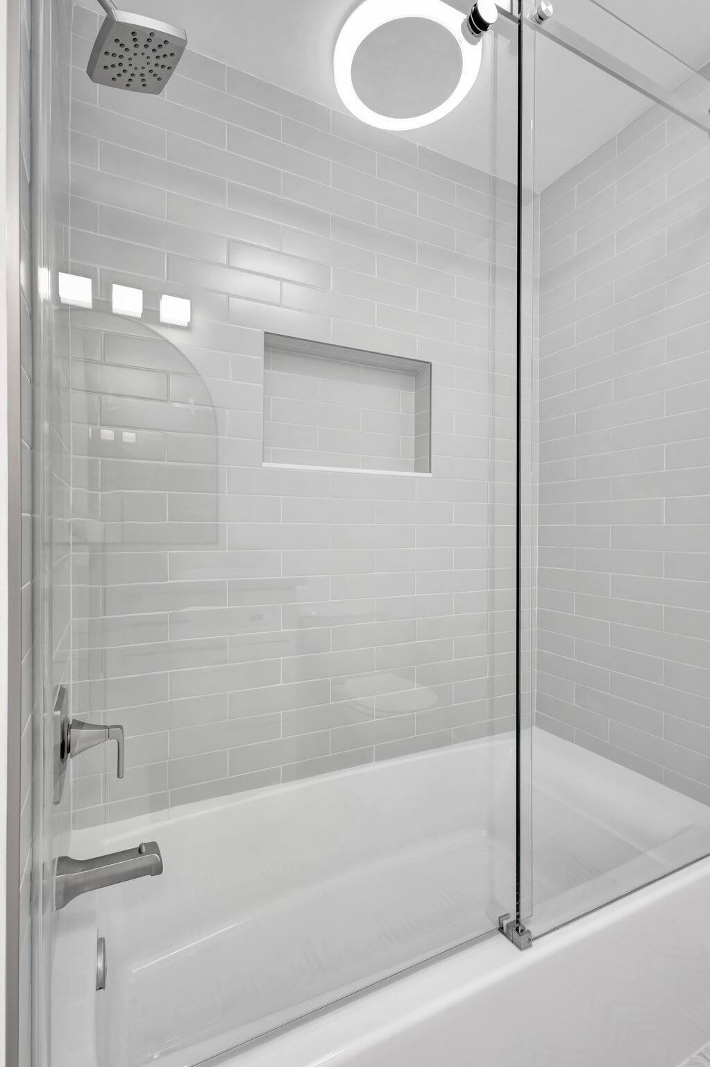 3849 Beresford Road W