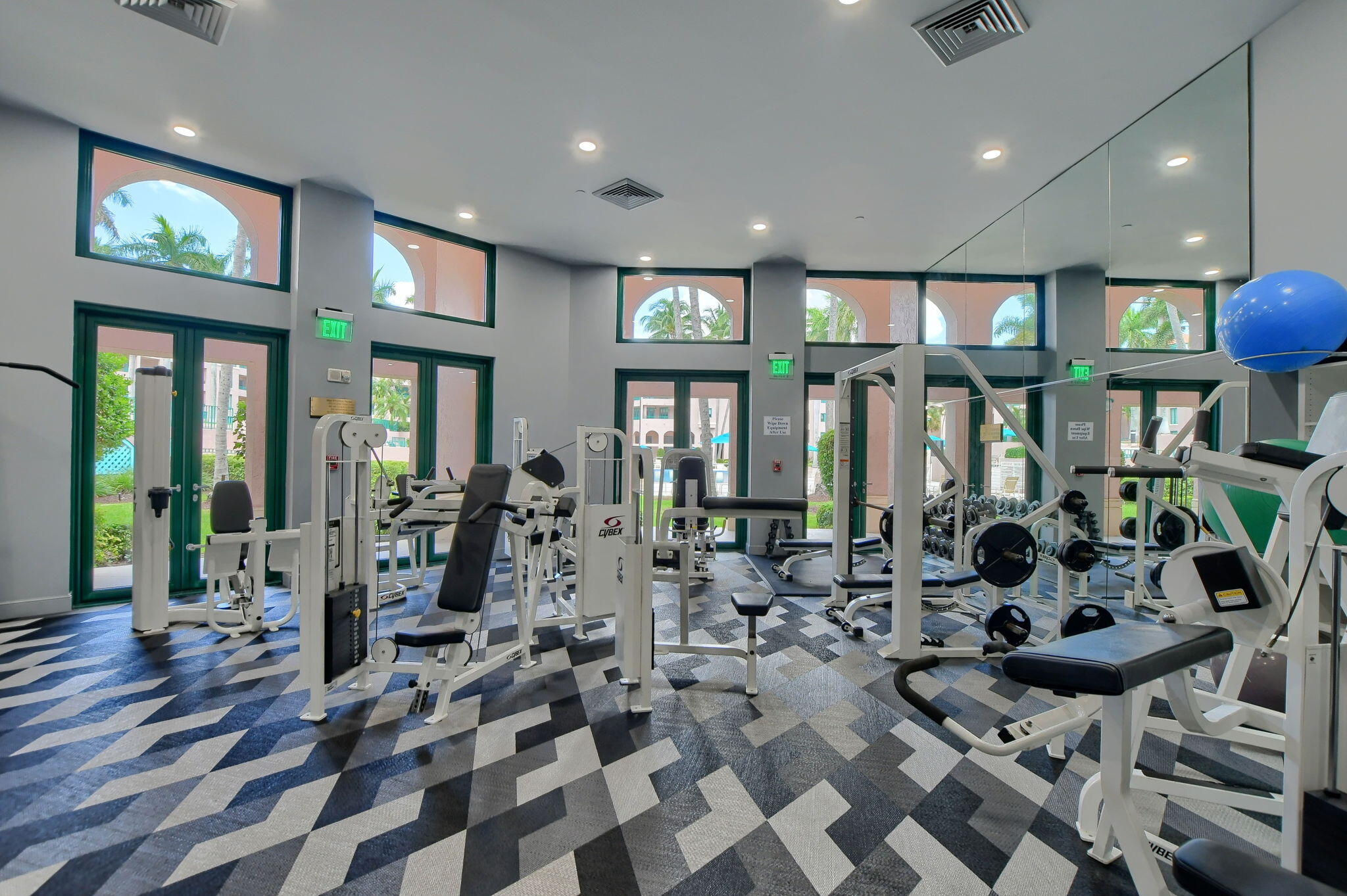 100 SE 5th Ph 4 Avenue 504